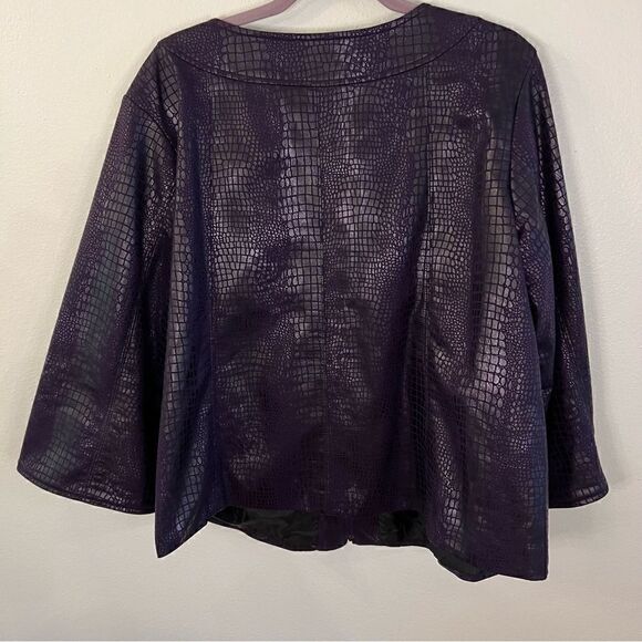 Susan Graver Style jacket size 1X faux reptile purple zip front fully lined - Picture 7 of 7